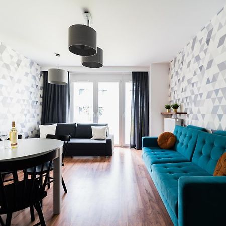 Big Apart - Atal Towers - 3 Rooms - Private Parking Place Вроцлав Екстериор снимка
