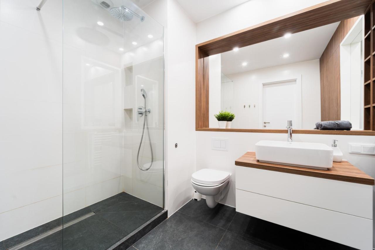 Big Apart - Atal Towers - 3 Rooms - Private Parking Place Вроцлав Екстериор снимка