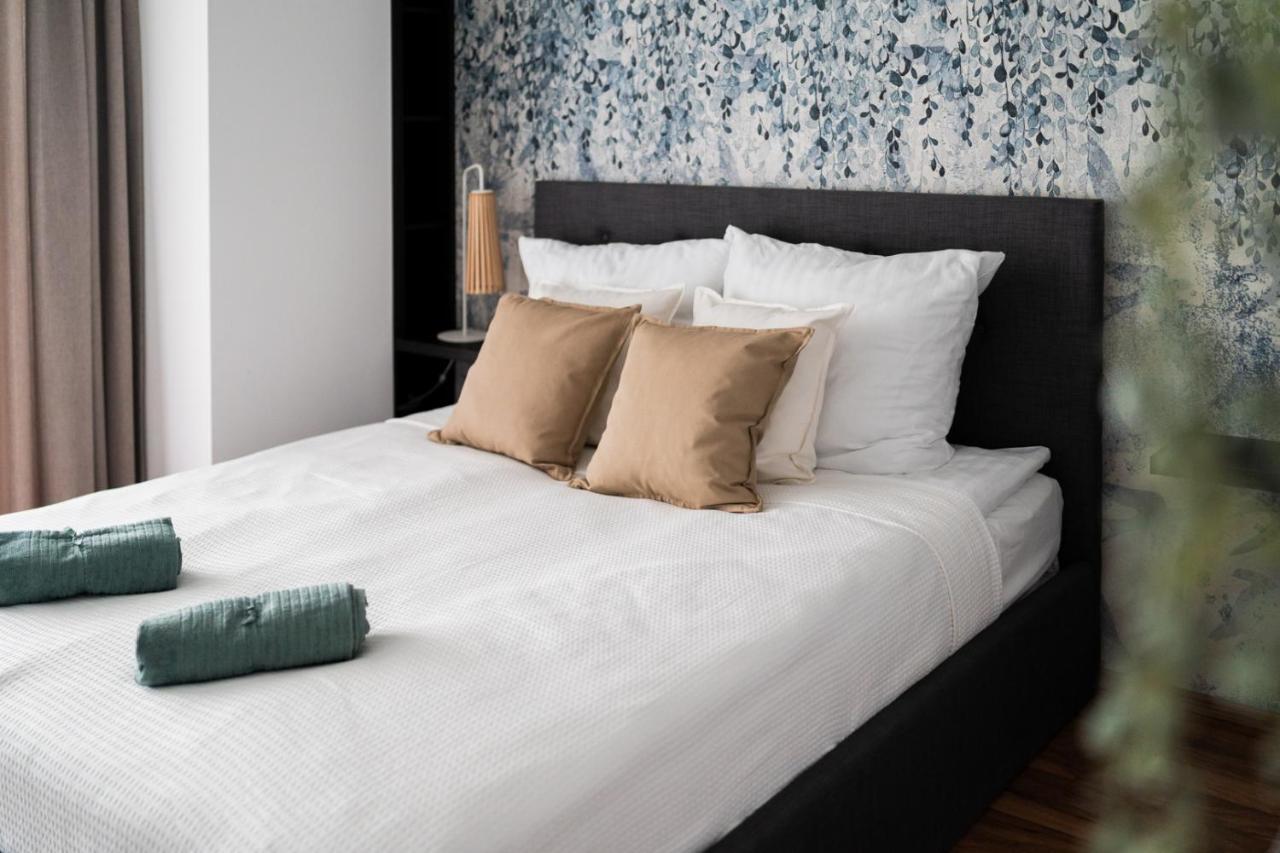 Big Apart - Atal Towers - 3 Rooms - Private Parking Place Вроцлав Екстериор снимка