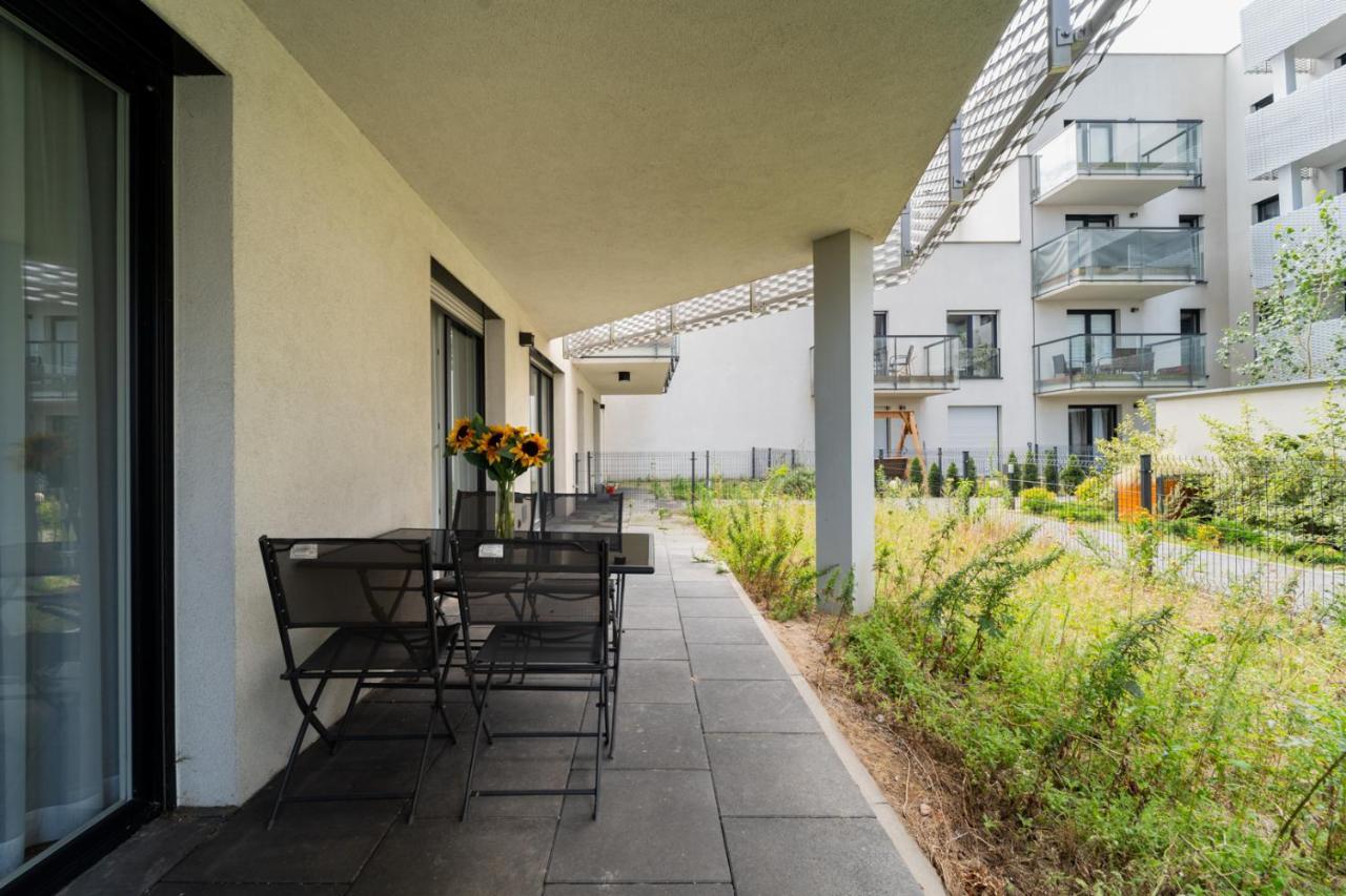 Big Apart - Atal Towers - 3 Rooms - Private Parking Place Вроцлав Екстериор снимка